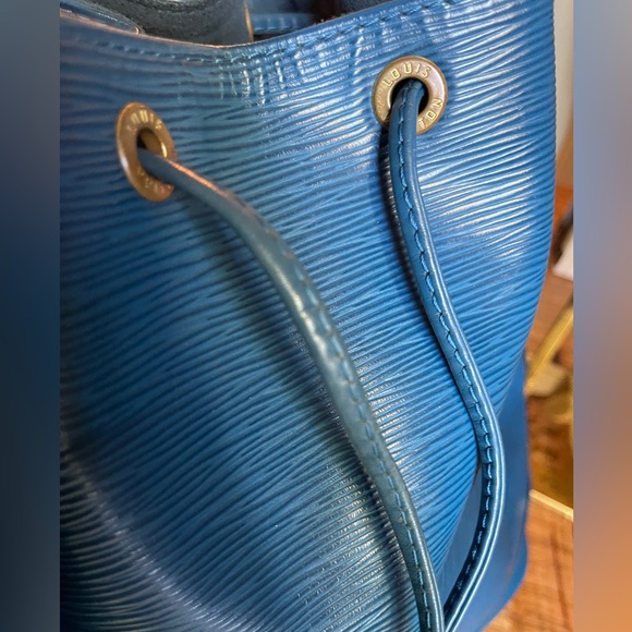 LV Louis Vuitton Epi Leather Noe Bucket Bag GM - Picture 3 of 16